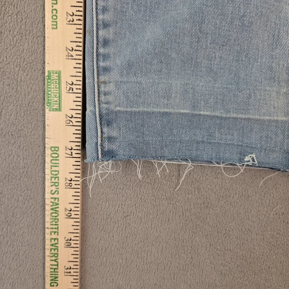Levis important sizing